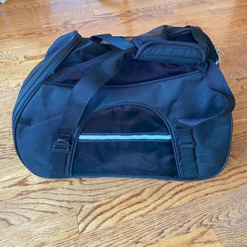 PET carrier new never used‎